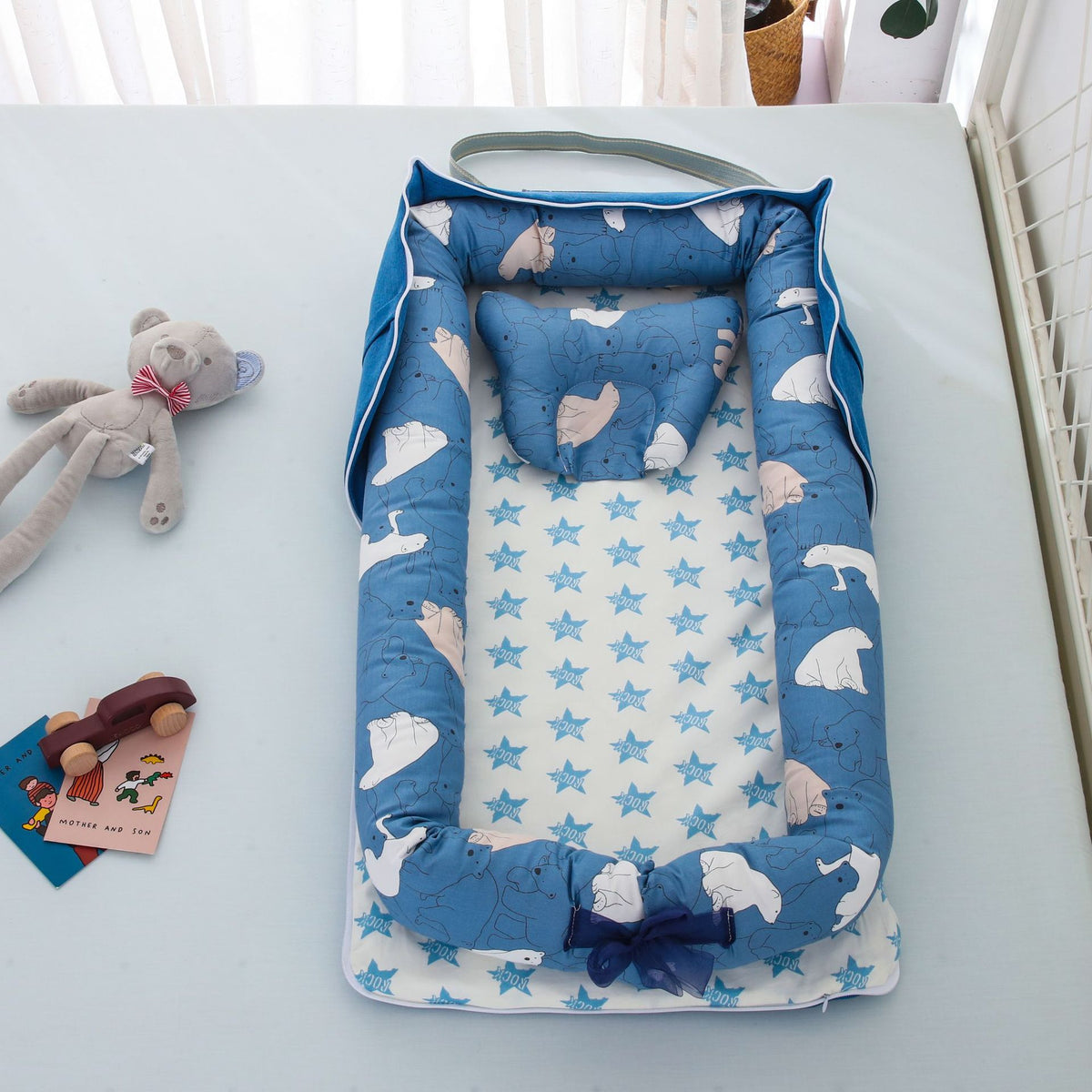 Cama Portátil y Plegable para Bebé en Material de Algodón